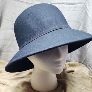 Elegant Gray Women's Wool Hat
